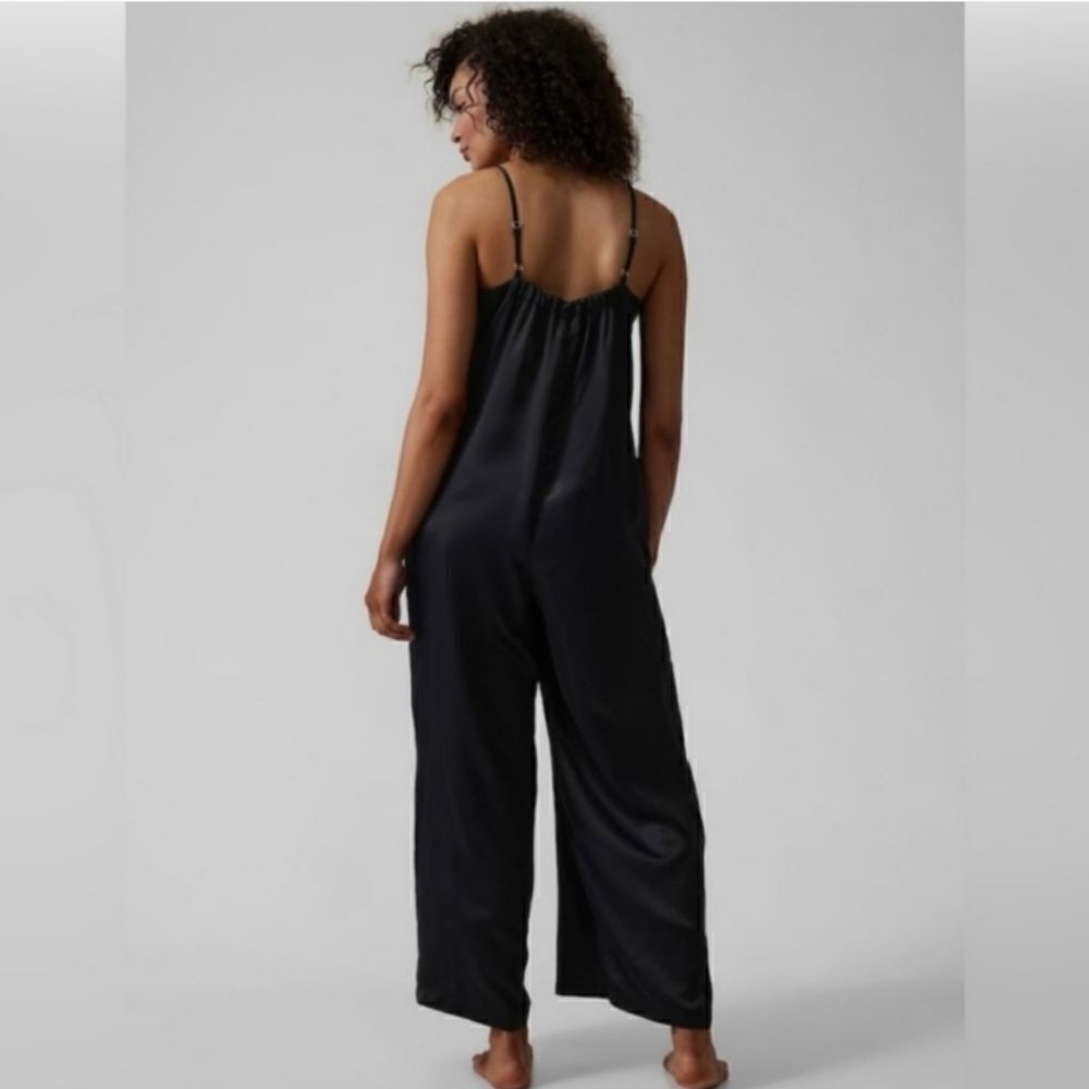 Athleta black Calm Cool Romper. Super soft satin feel. 28" inseam Size XS NWT - Picture 2 of 6